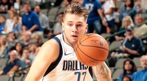  独行侠东契奇荣获月度最佳球员  